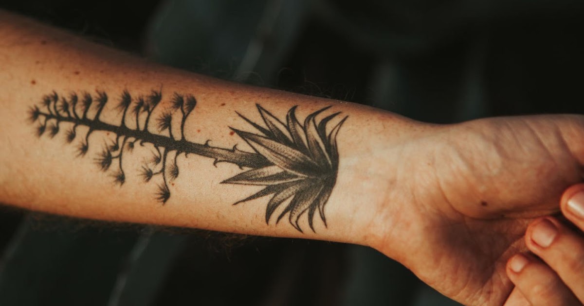 Dezenter Schriftzug Namen Tattoo Unterarm Dezent Tattoos Mit Namen