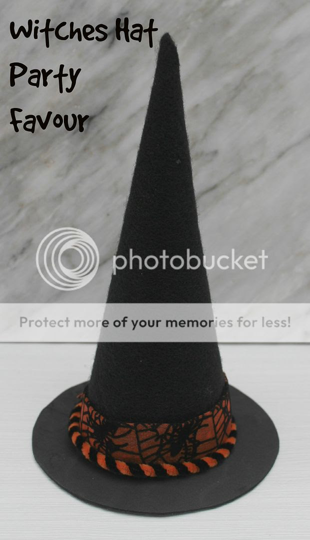 Witches hat party favour