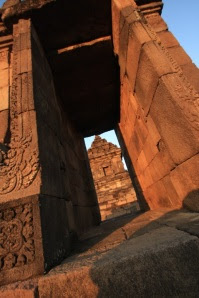 Gapura Candi Barong