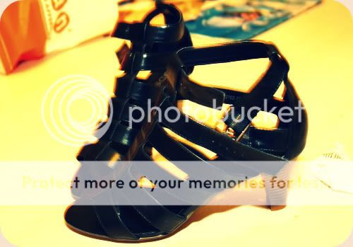 http://i402.photobucket.com/albums/pp103/Sushiina/Daily/IMG_0112.jpg