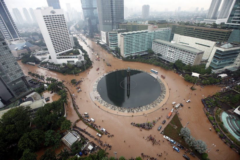 Al menos 4 muertos por las inundaciones en Indonesia