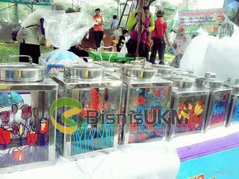 Bisnis Rotan Menjadi Peralatan Rumah Tangga