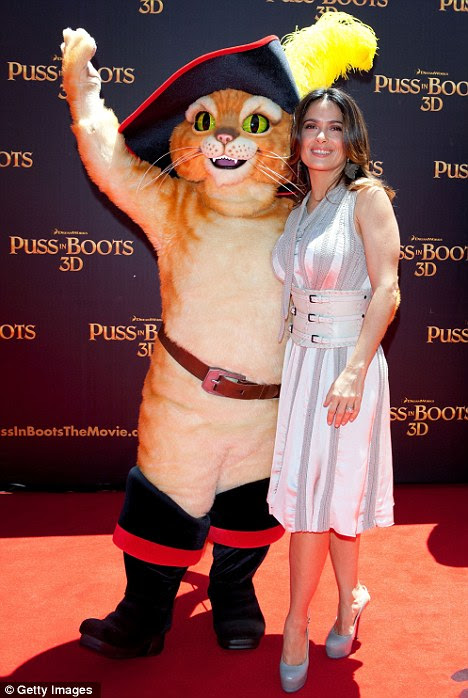 http://i.dailymail.co.uk/i/pix/2011/11/27/article-2066939-0EF521A900000578-58_468x698.jpg