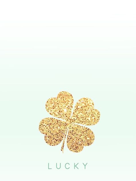 Cute Lucky Leaf Wallpaper - img-Aaralyn