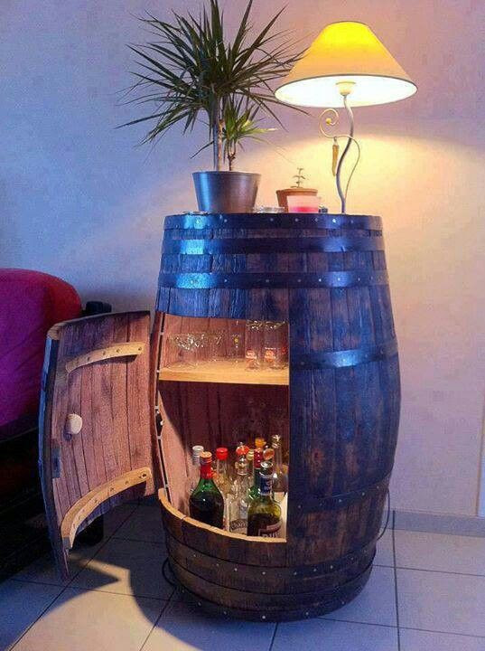 kleine bar fürs wohnzimmer - badezimmer kreativ gestalten