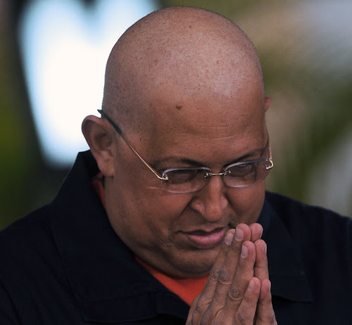 chavez_rezando_afp_peq