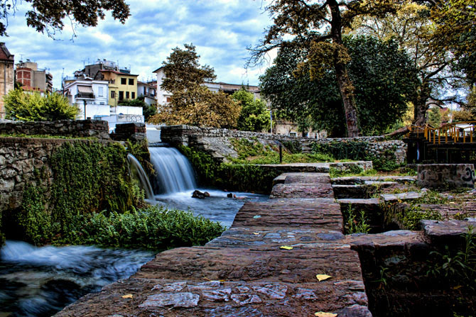 http://www.wondergreece.gr/public/images/2014/12/03/piges_agia_varvara/20141203143615piges_agia_varvara2.jpg