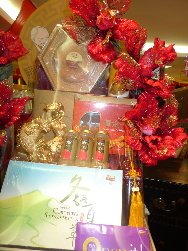 eu yan sang hampers chinese new year