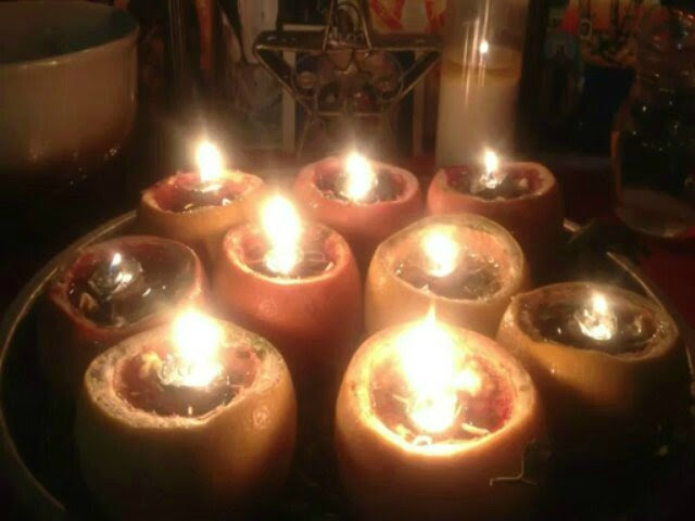 En magie Vaudou nous avons recours au retour d'affection lorsque plus rien ne va dans un couple,lorsque d'un coup l'amour n'est plus la.l'amour ce nourrit et s'entretient comme une belle plante ,avec le temps la routine s'installe cette énergie d'amour n'est plus elle diminue jusqu'à disparaitre,et quant cela arrive le couple est au bord de la rupture et du divorce ,grâce à la magie vaudou du benin fait par Mr Zo nous pouvons inverser le processus,nous allons grâce à divers rituel magiques d'amour du benin supprimer le négatif qui c'est installé dans le couple,puis dans un deuxième temps refaire apparaitre l'énergie première qui est l'amour entre les deux personnes.vous pouvez commandez un puissant rituel de magie vaudou de retour d'affection du benin fait par maitre Zoil est prêt à l’emploi et très éfficace. RITUEL DE MAGIE VAUDOU DU BENIN -RETOUR D'AFFECTION CHEZ MAITRE VAUDOU Zo