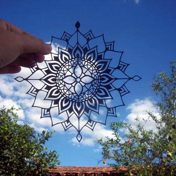 Extremely Creative Examples of Kirigami Art A Hobby to Addapt (20)