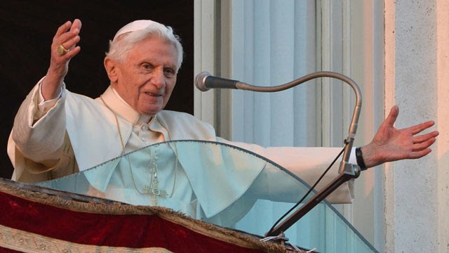 PHOTO: Pope Benedict XVI waves to faithful from a balcony upon arrival in Castel Gandolfo on February 28, 2013.