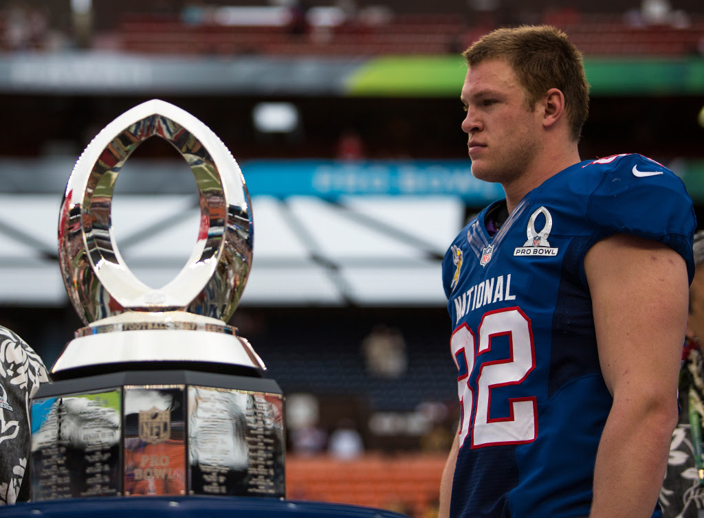 Pro Bowl Trophy / Nfl Pro Bowl Espn Goes Back To The Lab United