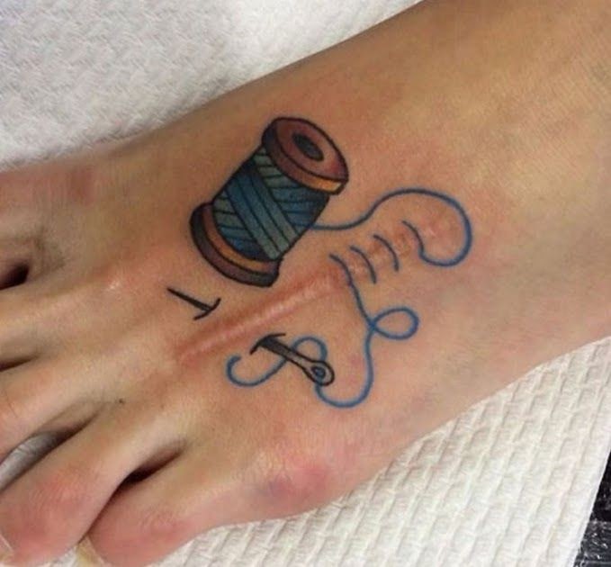 Desain Tato Simple Di Kaki Ukira Gambar