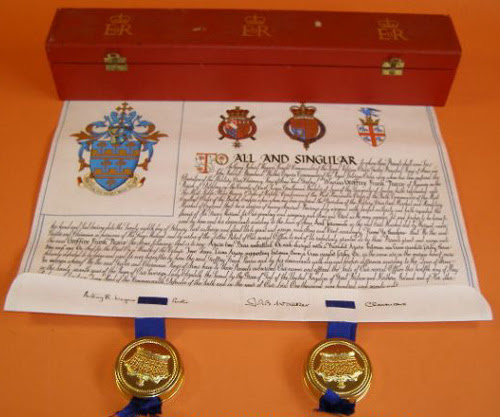 Grant of arms to Geoffrey Frank Pearce