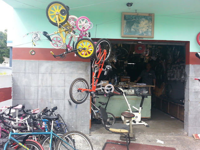 Av. Anita Garibaldi, 2196 - Boa Vista, Curitiba - PR, 82200-530, Brasil