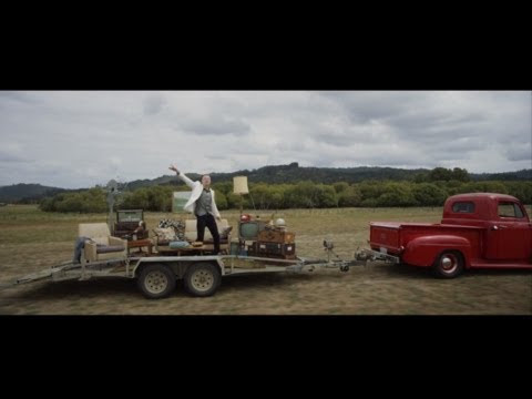 MACKLEMORE & RYAN LEWIS <br> "CAN'T HOLD US" <br> FEAT. RAY DALTON