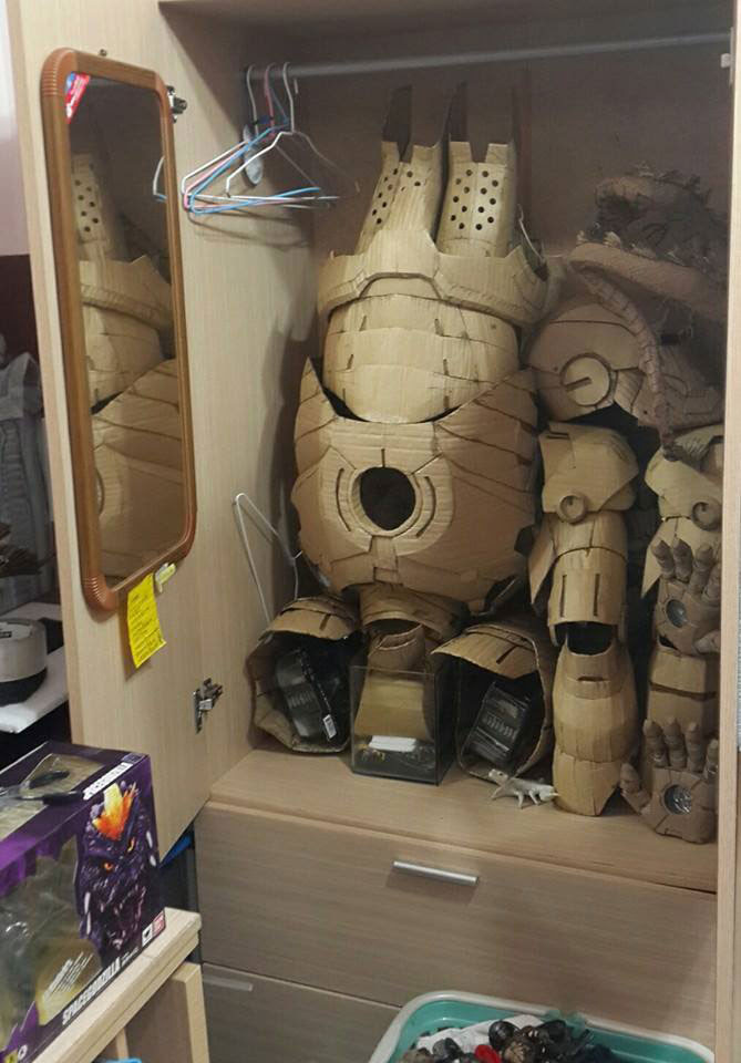 ironman suit made of cardboard by kai-xiang xhong (12)