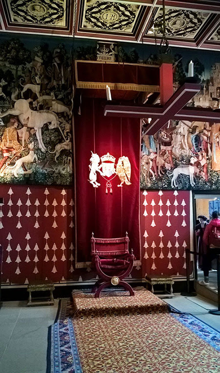 Dulemba Stirling Castle Inside