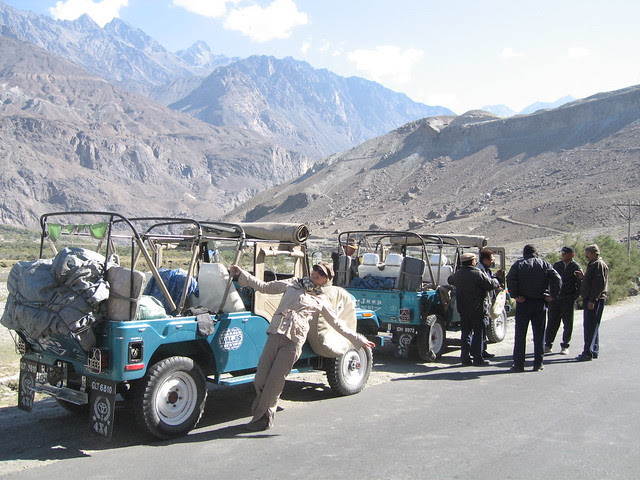 Leg stretch time, en route to Gilgit