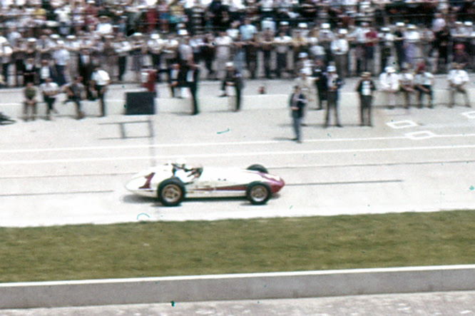 02_Indy61_010 Copyright Ed Arnaudin Trevis Offy, IMS