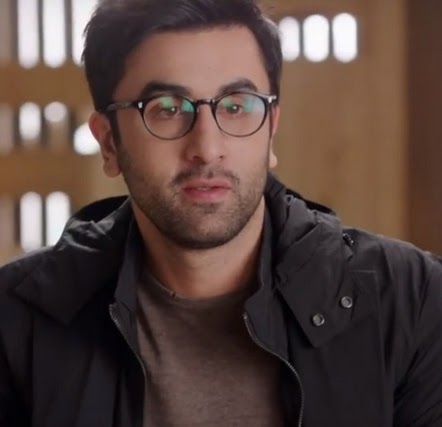 Ranbir Kapoor In Specs : Resimdeki ranbir kapoor ile birlikte baba