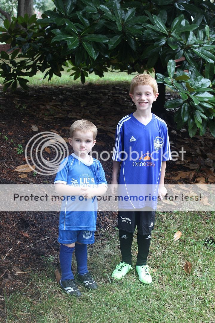 photo soccer1_zps0d4a72e2.jpg