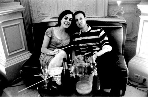L'une rit, l'autre pas ? Paris Party Technikart party Cafe carmen