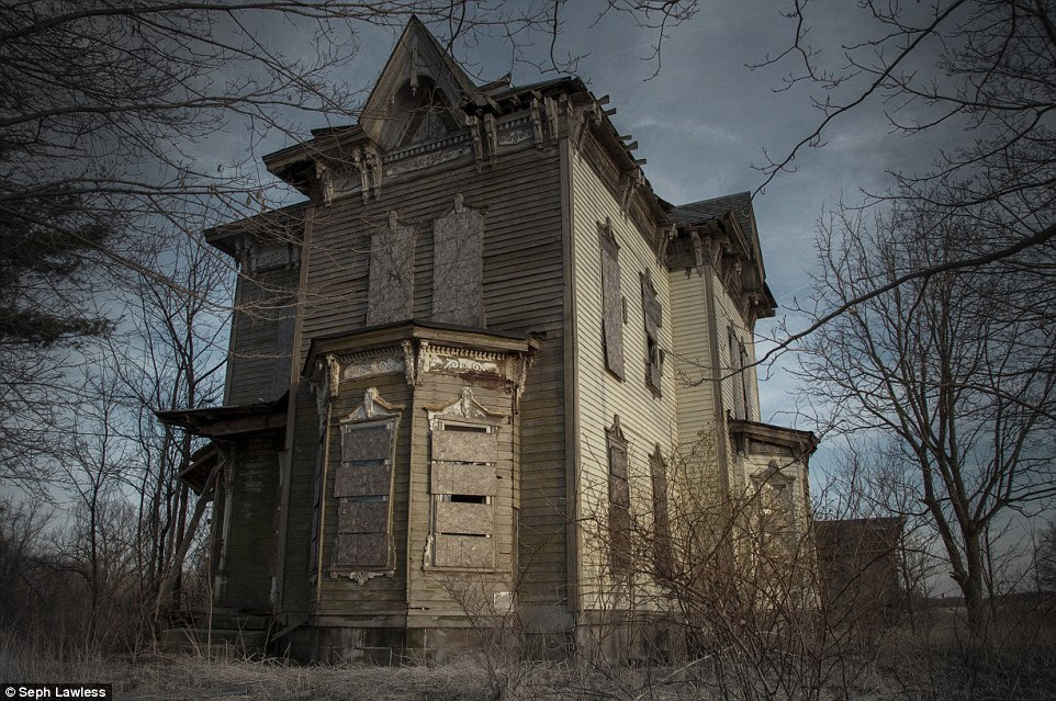 The Haught Mansion in Brush Park, Michigan, used to be a brothel. Several dead bodies were later found in the cellar