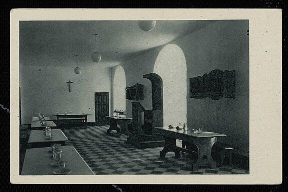 Interior del Hospital Tavera a mediados del siglo XX. Fotografía de Rodríguez