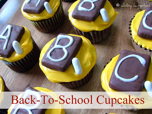 Back-To-School Blackboard Cupcakes