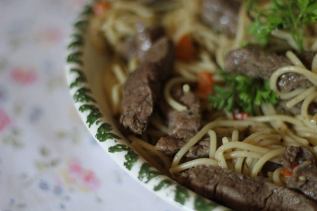 Linguine with Peppery Beef Strips
