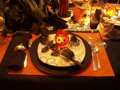 Dining Delight: Halloween Tablescape