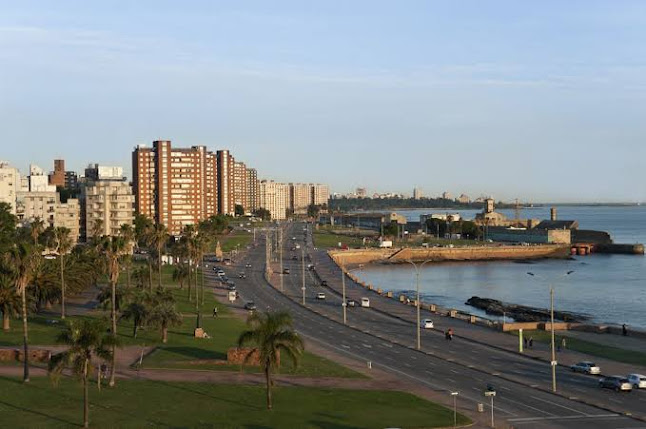 Horarios de Hotel NH Montevideo Columbia