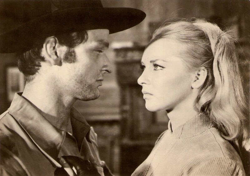 Barbara Brylska in Weisse Wölfe