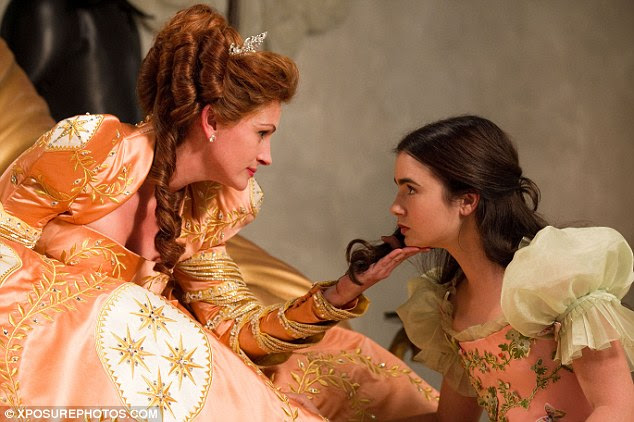 Pretty in pêssego: Collins revelou o quanto ela gostava de usar os trajes opulentos