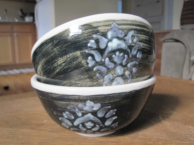 Floral crest cereal bowls