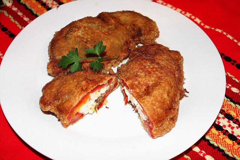 File:Rhodope Mountains Bulgarian food 04.JPG
