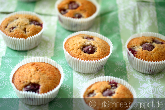 Frl. Schnee: Kirsch-Mandel-Muffins