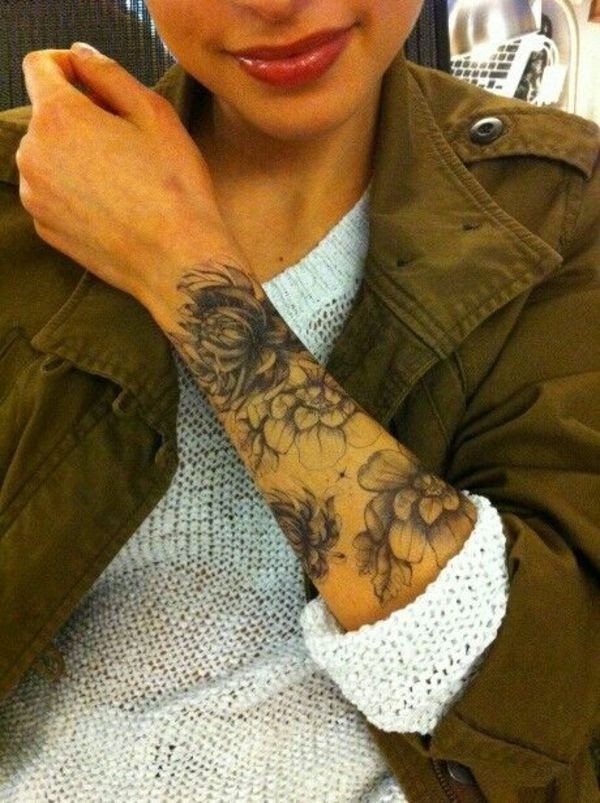 Frau tattoo kind unterarm Tattos &