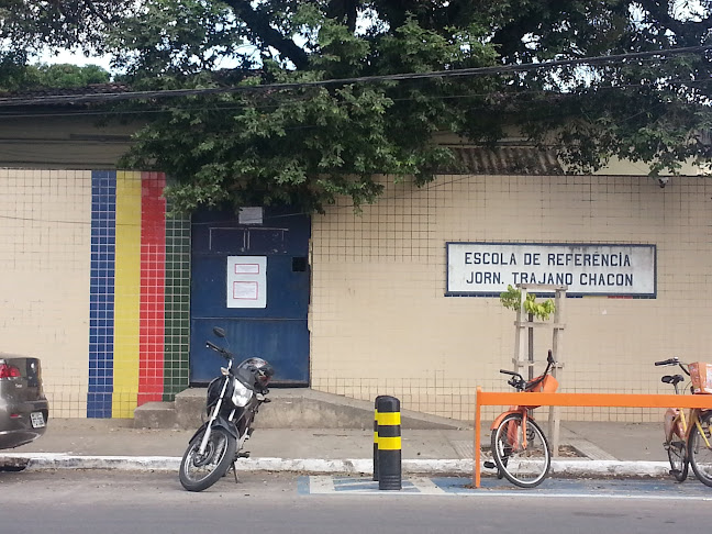 Avaliações sobre EREM Jornalista Trajano Chacon em Recife - Escola