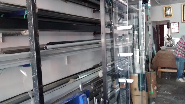 VIDRIERIA ALUMINIOS ROBINSON - Tienda de ventanas