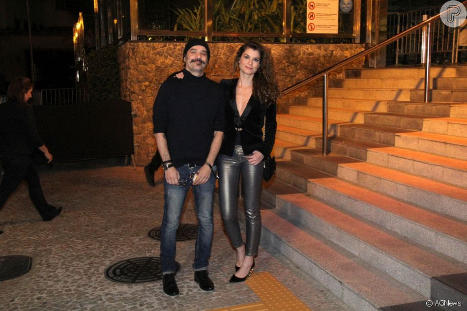 Alinne Moraes e o marido, Mauro Lima, marcaram presença no aniversário de Marina Ruy Barbosa na noite deste sábado, 30 de junho de 2018, no Morro da Urca, no Rio de Janeiro