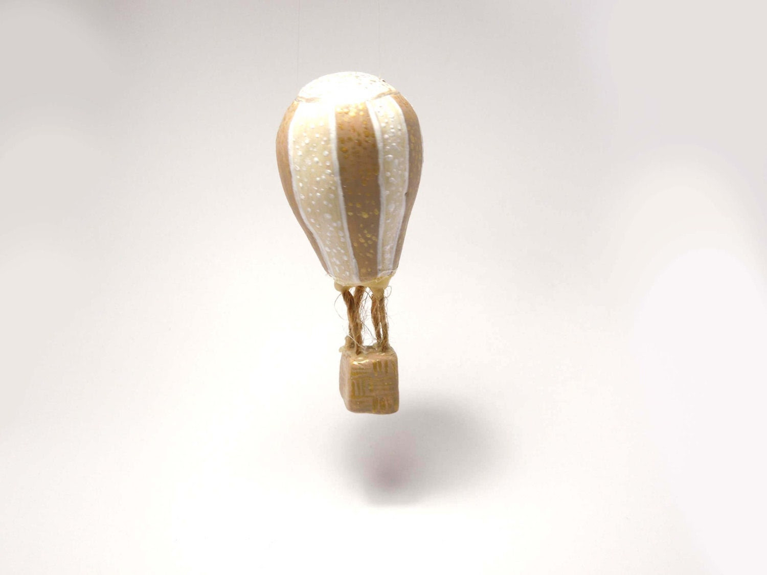 Hot air balloon ornament, totally hand sculpted, hand painted clay ornament, original nursery decor - HappyVillage Hot air balloon ornament, totally hand sculpted, hand painted clay ornament, original nursery decor - HappyVillage