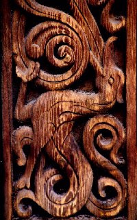 bloc de serrurerie d'une antique eglise norvegienne en bois debout ou stavkirker