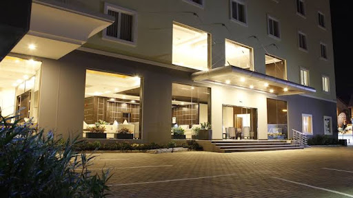 Shoregate Hotels Limited, 29 Joel Ogunnaike St, Ikeja GRA, Ikeja, Nigeria, Deli, state Lagos