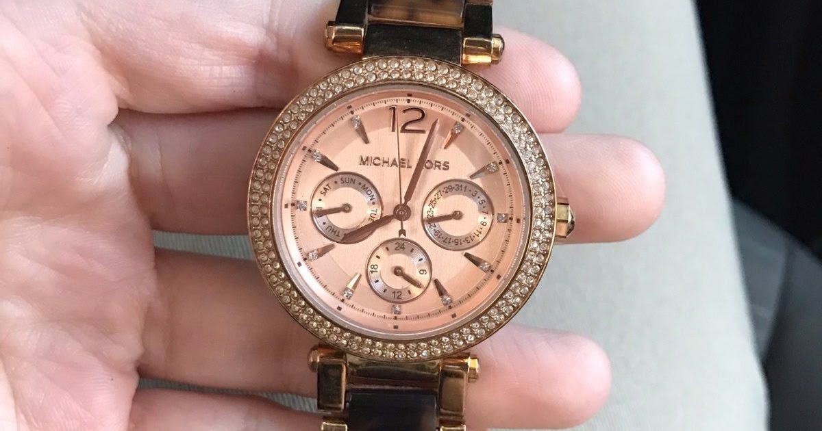 michael kors watch keeps disconnecting