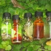 Parfum Mystique de la Déesse de l'amour : Puissante Parfum Mystique Spécialement conçu par la Puissance de la Haute Magie de pratiques vaudou pour faire appel a la Déesse de l'amour. Vous allez rester dans votre chambre Tout seul a n'importe quelle heure que bon vous semble, prenez votre parfum Mystique de la Déesse de l'amour, mettre un peu dans votre main, frotter maintenant vos deux mains. Et passer vos deux mains sur tout vos corps a partir de la tête le visage jusqu'aux pieds. Après avoir faire cela, vous réciterez le mantra de la Déesse de l'amour. Vous verrez automatiquement la déesse de l'amour apparaitre devant vous, n'ayez crainte elle est la pour exaucer vos souhait en amour.Vous aimer une femme, vous aimer un homme, vous voulez le retour de votre bien aimer, vous voulez qu'un homme ou une femme vous aime a la folie et n'est yeux que pour vous ? Dite le a la Déesse de l'amour, tout en mentionnant le nom et prénom de la personne. En mentionnant le nom et prénom de la personne, vous devriez faire apparaitre dans votre tête l'image, le visage de cette personne. En disant à la déesse de l'amour ce que vous voulez que cette personne ressente pour vous. NB : Quand la déesse vous apparaitra, vous devriez faire juste un seul voeux pas plus. si c'est deux personne que vous voulez envouter alors vous devriez attendre 3 jour après avant de le faire encore pour cette personne. Notez que, quand vous aurez finir de faire vos vœux a la Déesse de l'amour elle vous dira vos vœux seront exaucé dans les 24 h a suivre et disparaitra aussitôt. Dans les 24h qui vont suivre, cette personne vous aimera a la folie, n'aura yeux que pour vous. Il ne mangera que pour vous ne boira que pour vous ne rêvera que pour vous. Moi ( GRAND MAITRE SPIRITUEL AZE ) , Grand maitre marabout vaudou œuvre pour vous apporté la satisfaction dans vos problèmes quotidien. PARFUM MYSTIQUE DE LA DEESSE DE L'AMOUR PUR