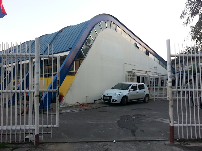 Avaliações sobre UMEFTI PROFESSOR RUBENS JOSÉ VERVLOET GOMES (VILA OLÍMPICA) em Vila Velha - Escola