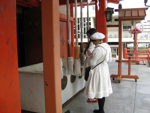 Hanazono Shrine 04