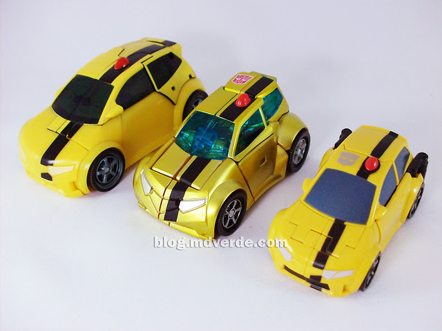 Transformers Jetpack Bumblebee Animated - modo alterno vs Bumblebee Deluxe vs Bumblebee Activators